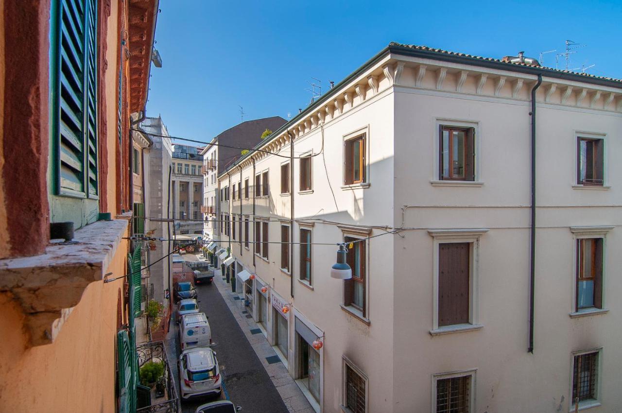 Il Cuscino Di Giulietta - 2 Min From Arena Apartment Verona Ngoại thất bức ảnh