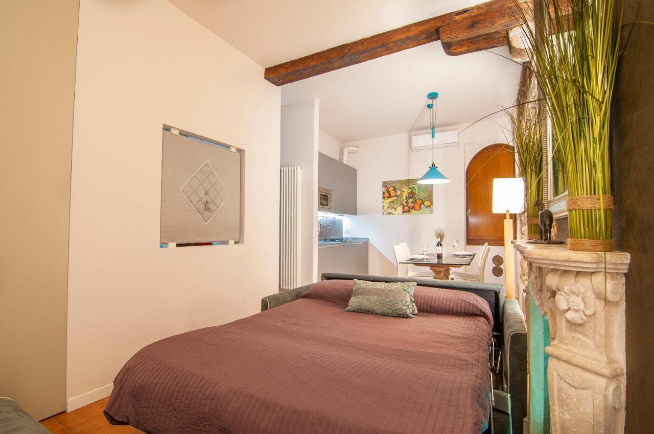Il Cuscino Di Giulietta - 2 Min From Arena Apartment Verona Ngoại thất bức ảnh